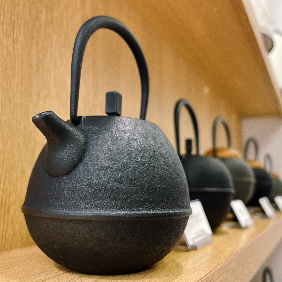 空間を彩る、鉄の急須 | ショップニュース一覧 | 日本橋高島屋 S.C.