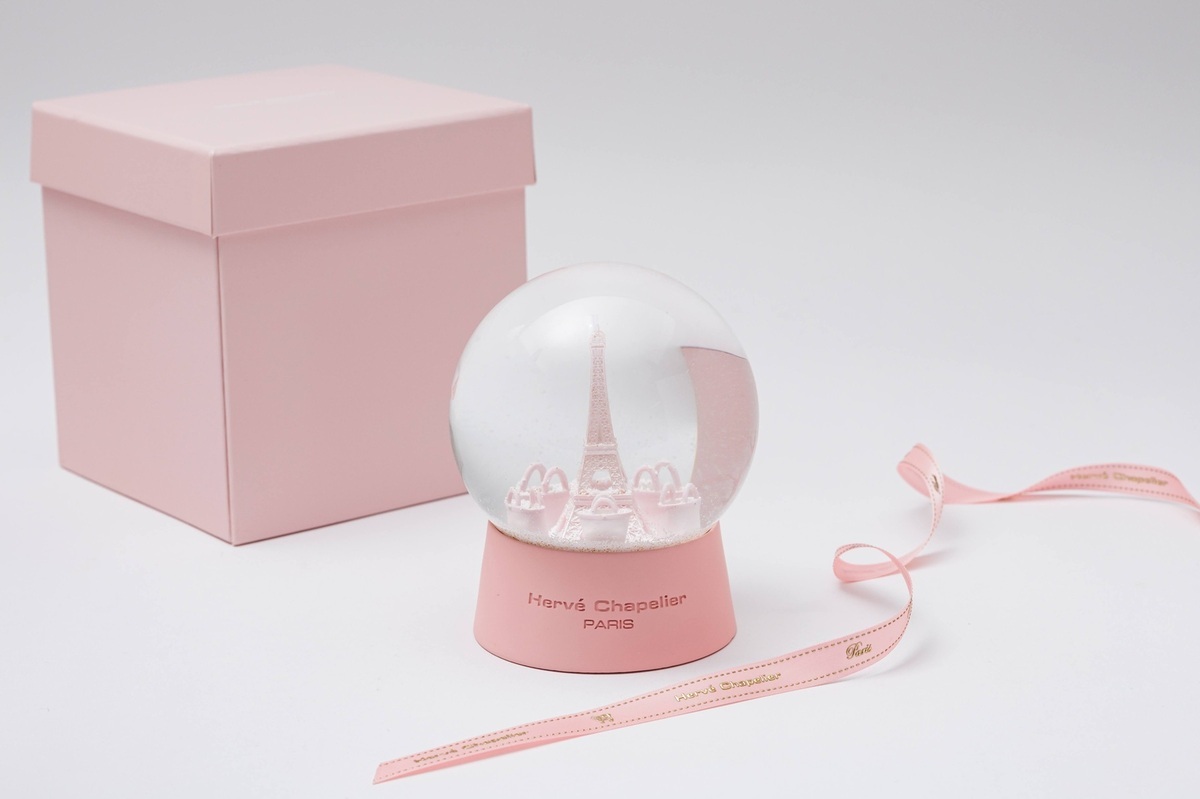 【なすお様　専属】VIP席+SS席特典 ブローチ+スノードーム Ado DOME TOUR 2025 よだか SS席特典 ブローチ - メルカリ